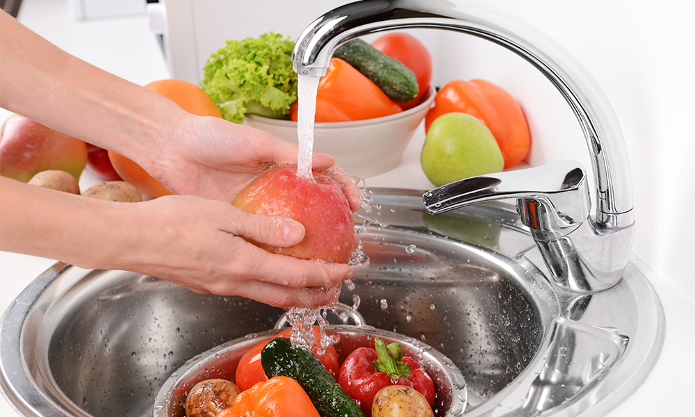 hot water for clean vegetables and fruits